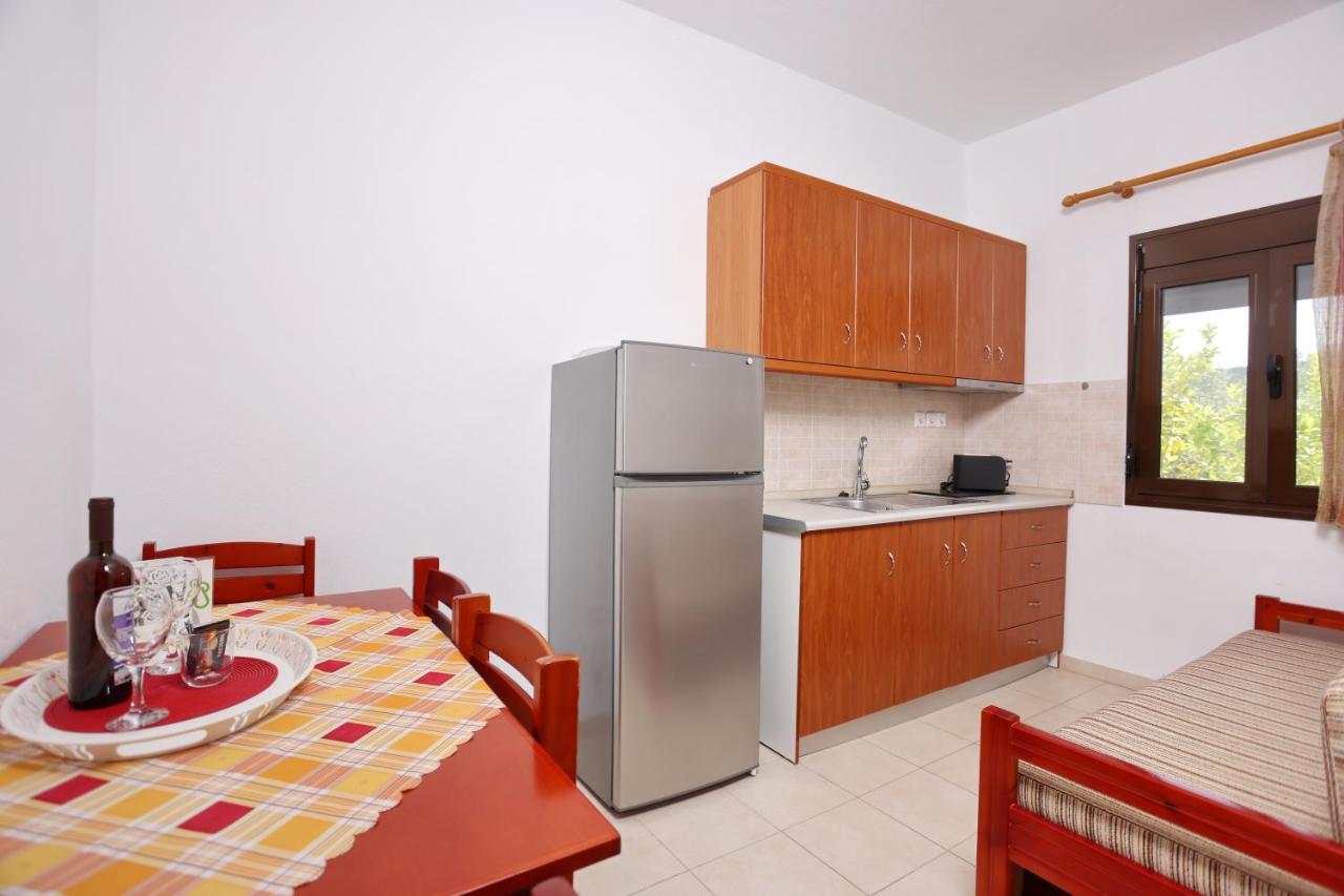 Peristeridi Apartments بوليخرونو المظهر الخارجي الصورة